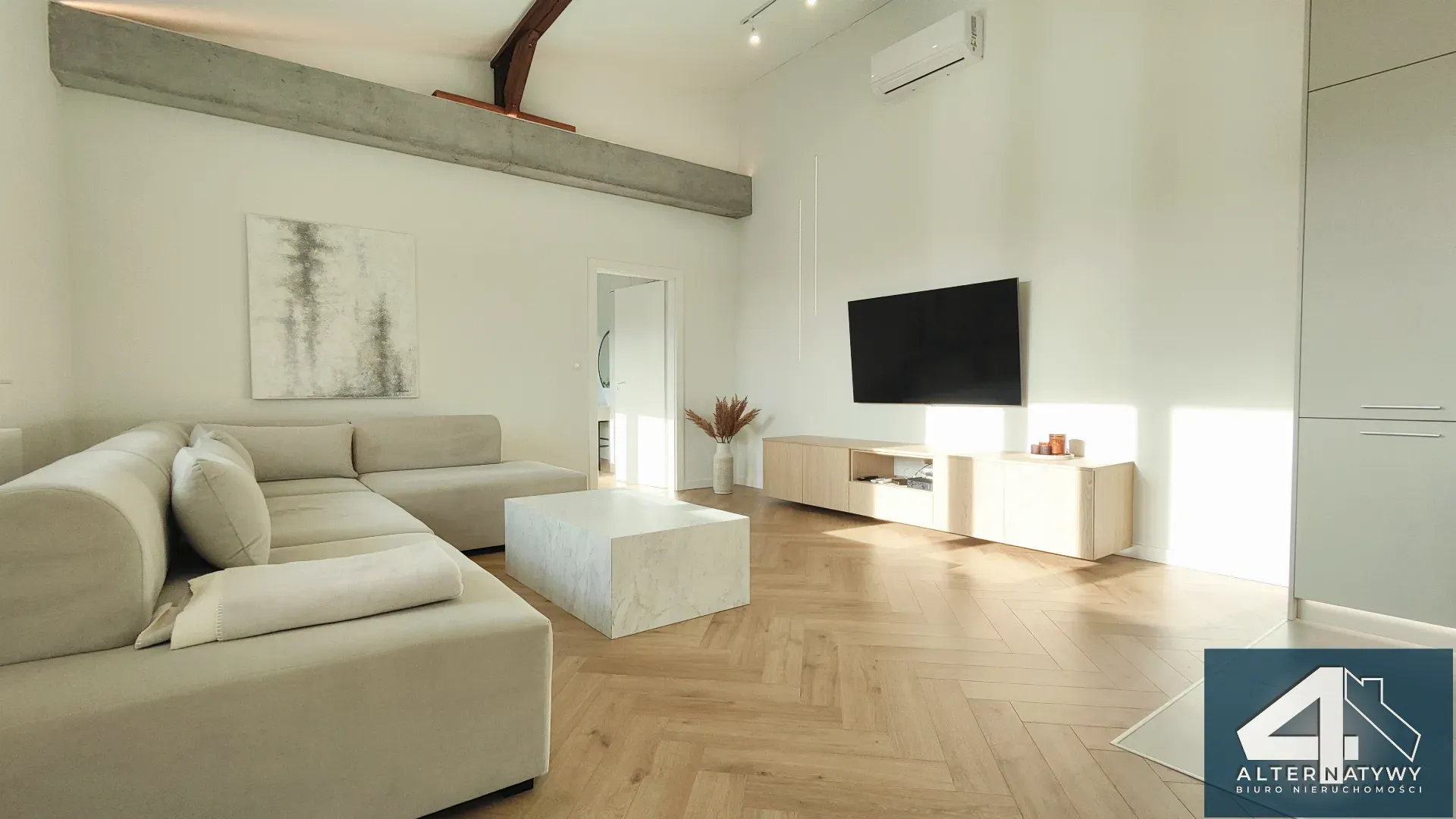 Mieszkanie  VIP w kamienicy z garażem i ogrodem 2