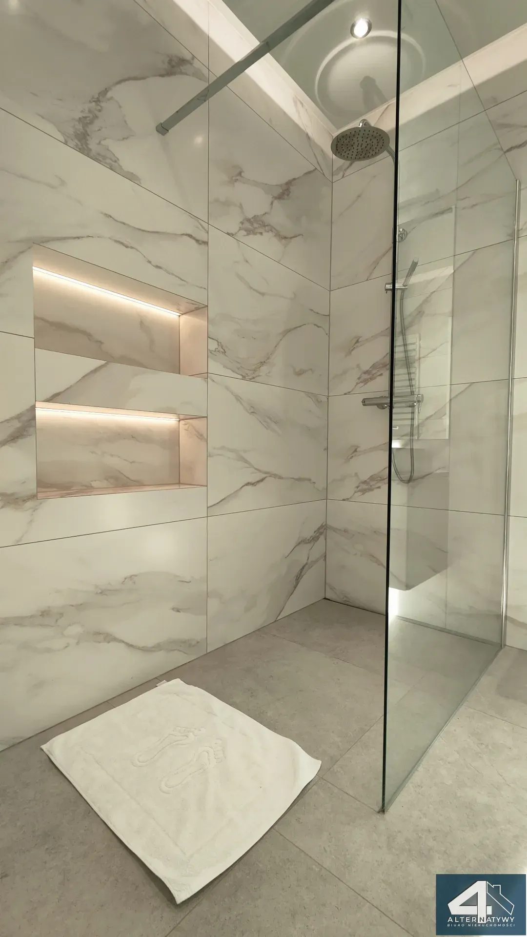 Mieszkanie  VIP w kamienicy z garażem i ogrodem 12