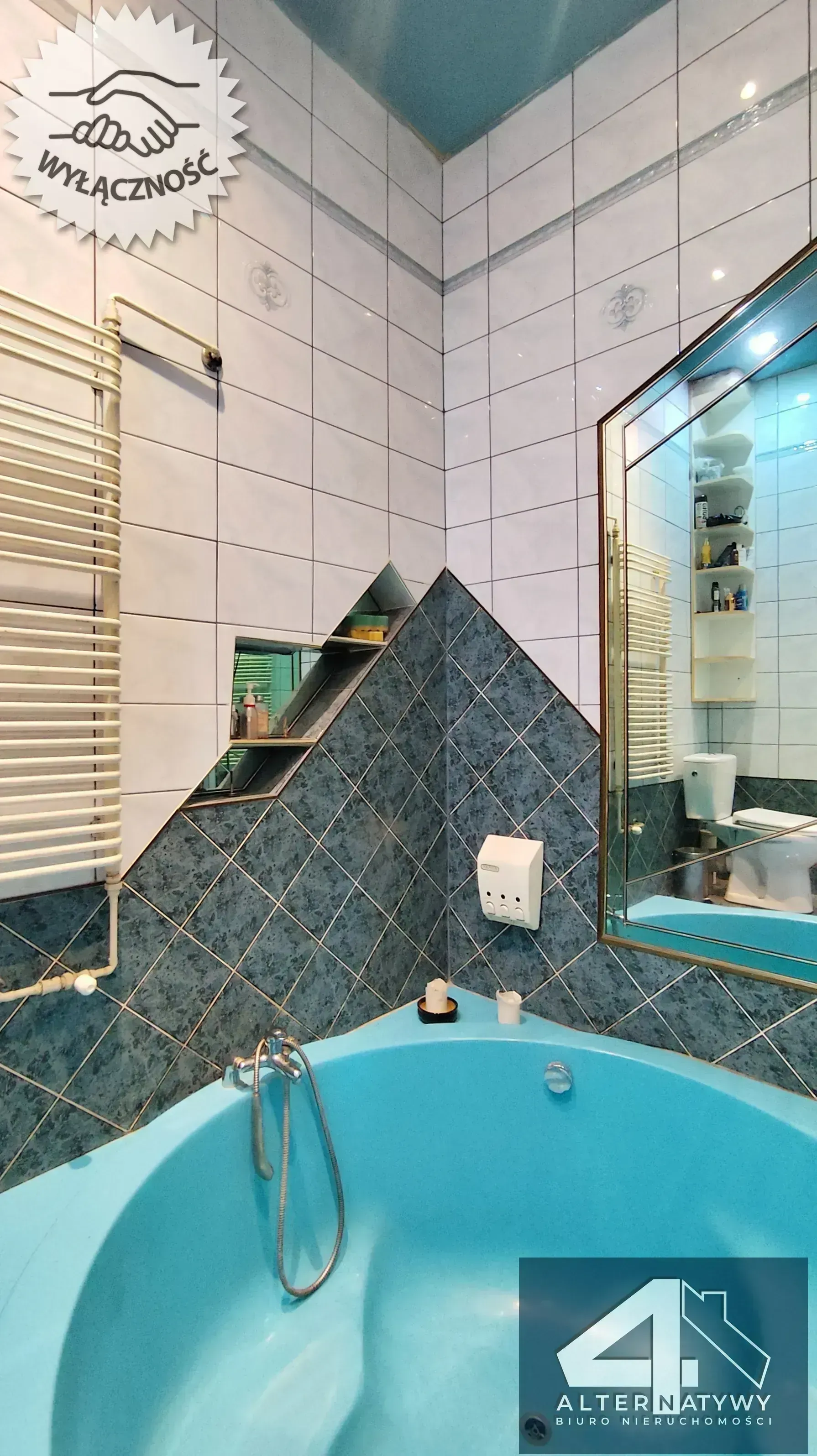 2 budynki: działalność lub mieszkalno-usługowe 15