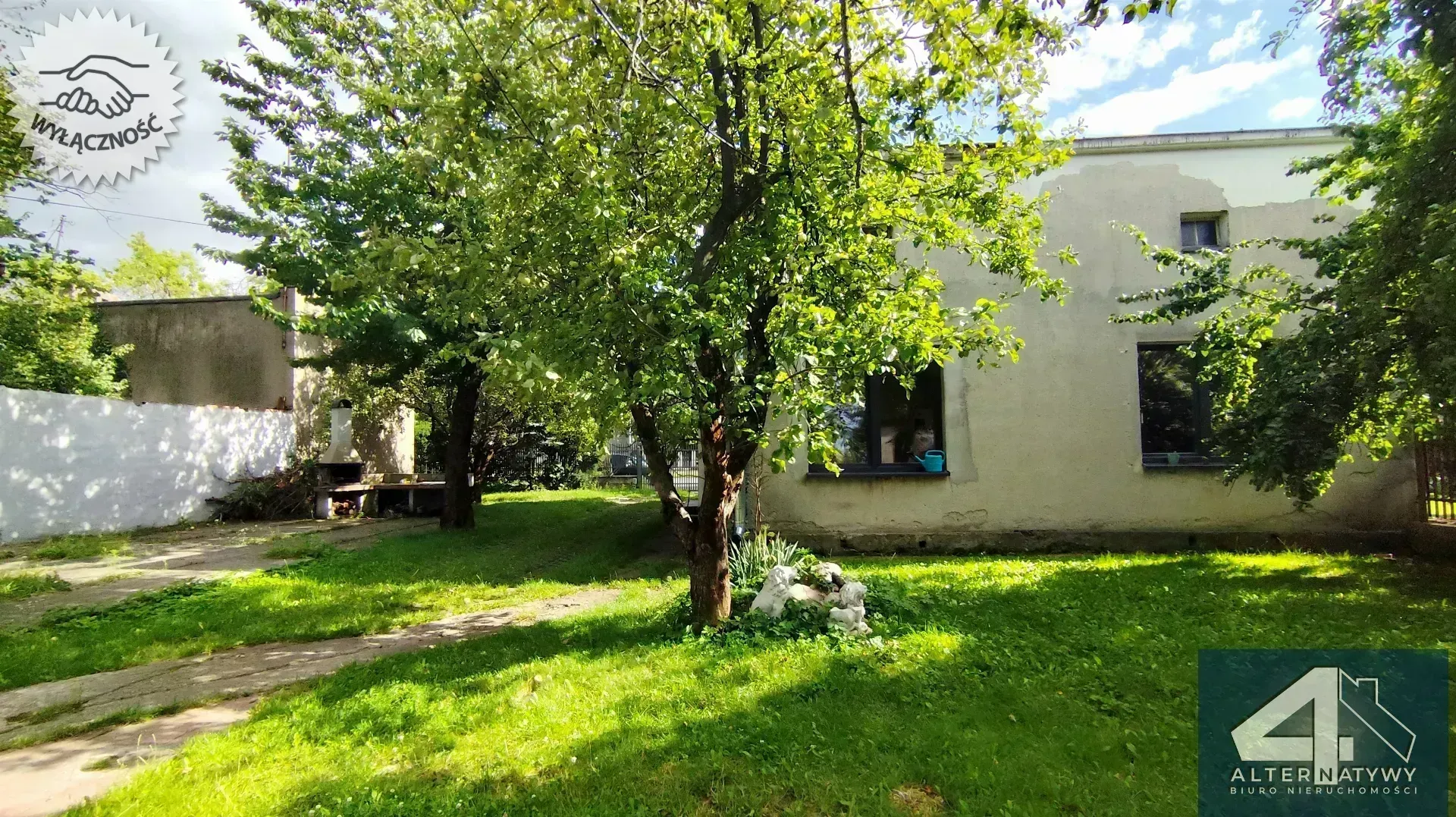 Dom i budynek do zamieszkania lub działaność 18