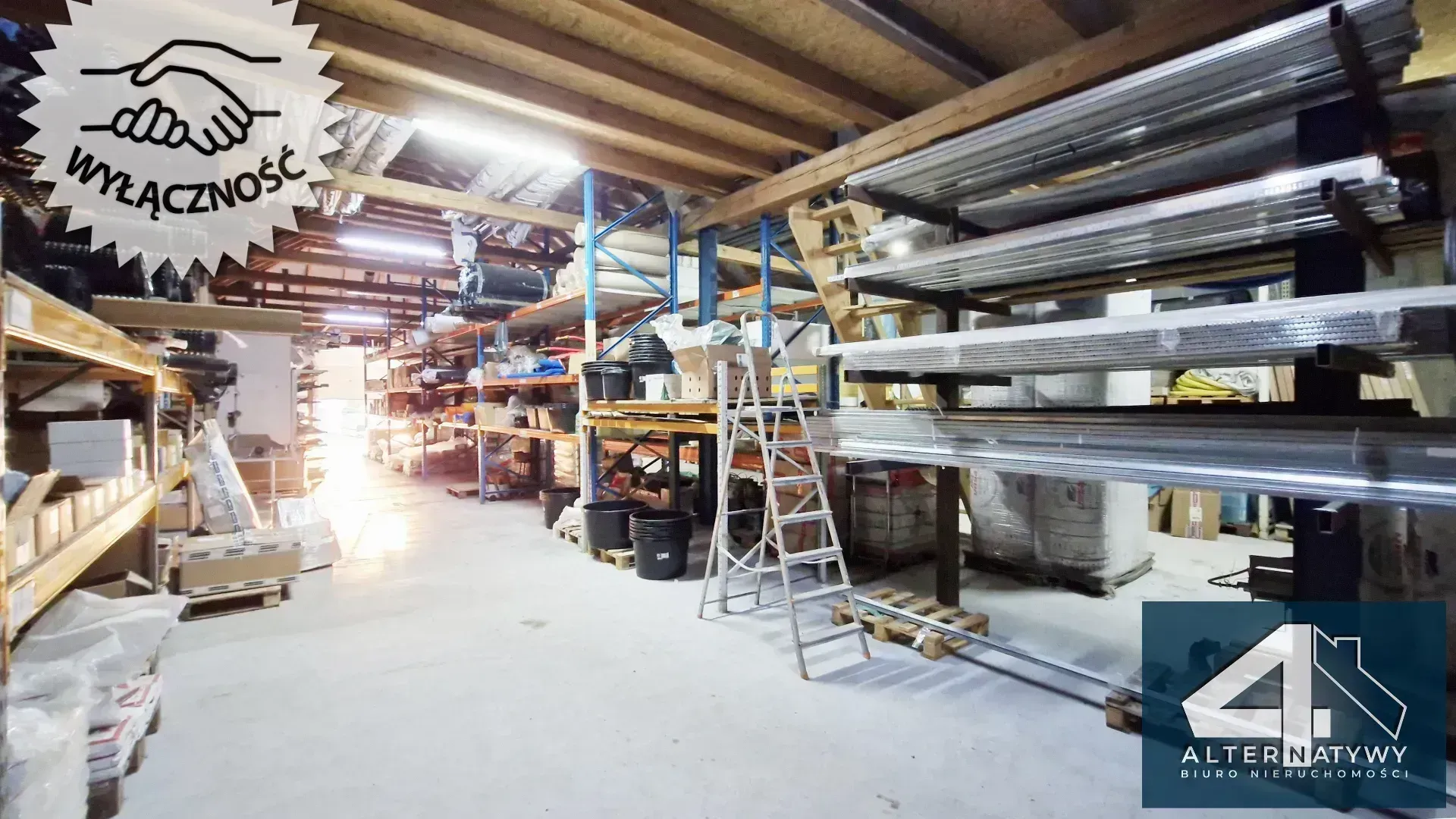 Hurtownia budowlana przy DK 42 na trasie 10