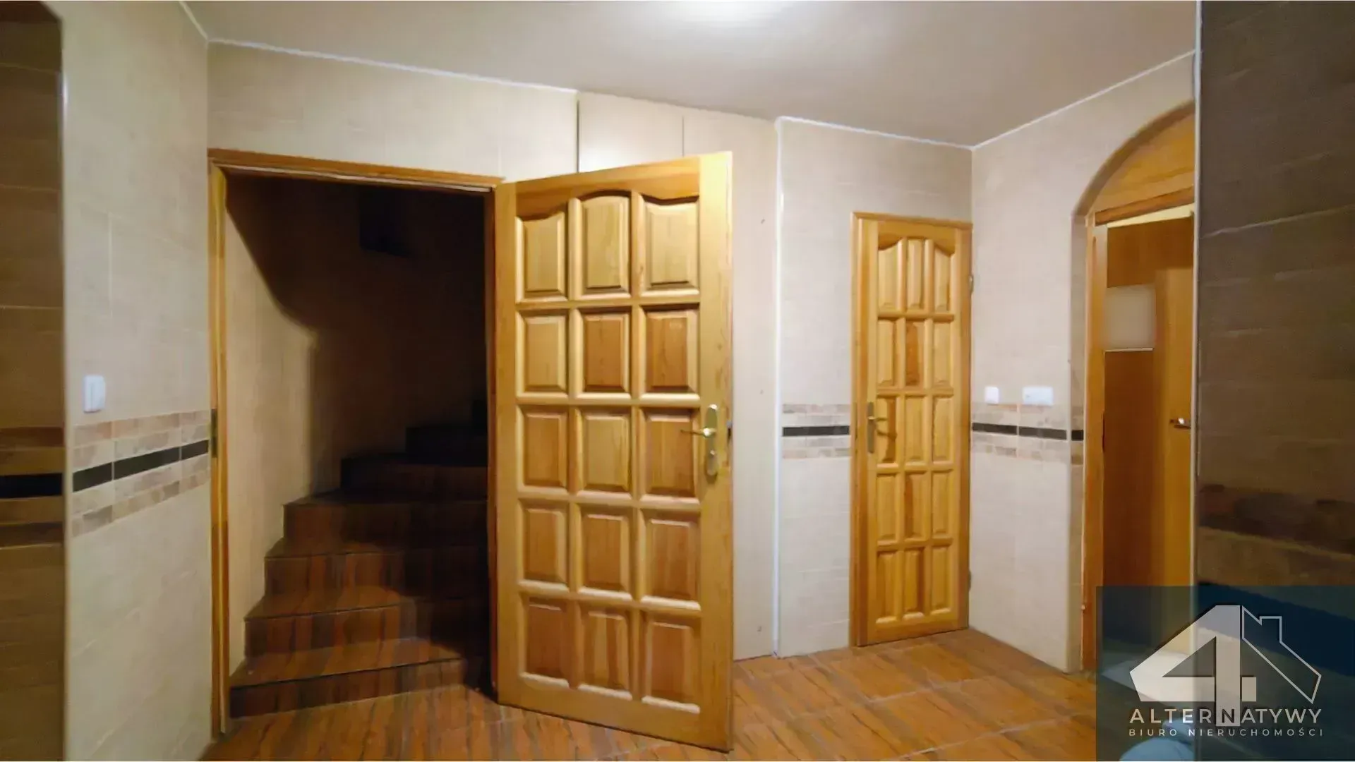 Ursus: Dom pod usługi lub hostel 2