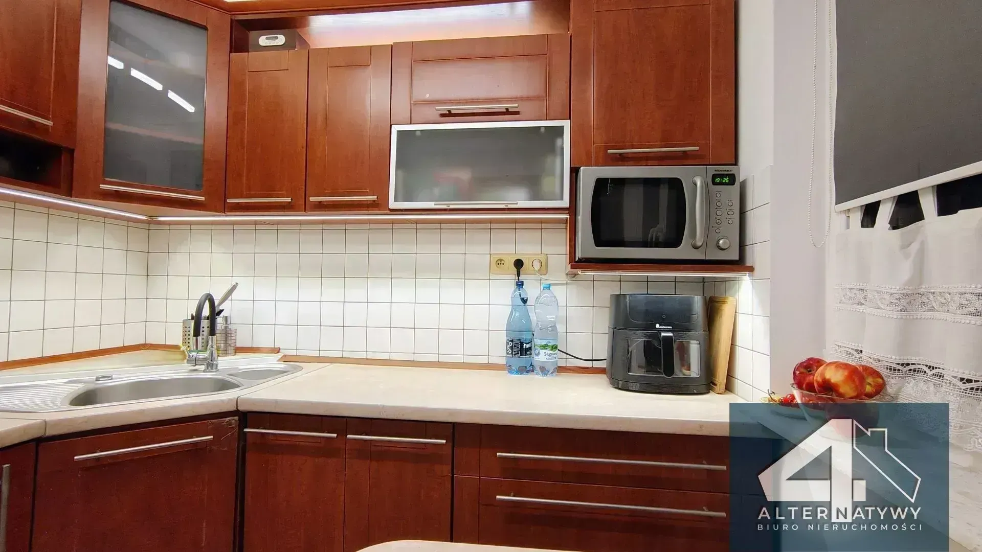 M4 z pełnym wyposażeniem do wprowadzenia 18