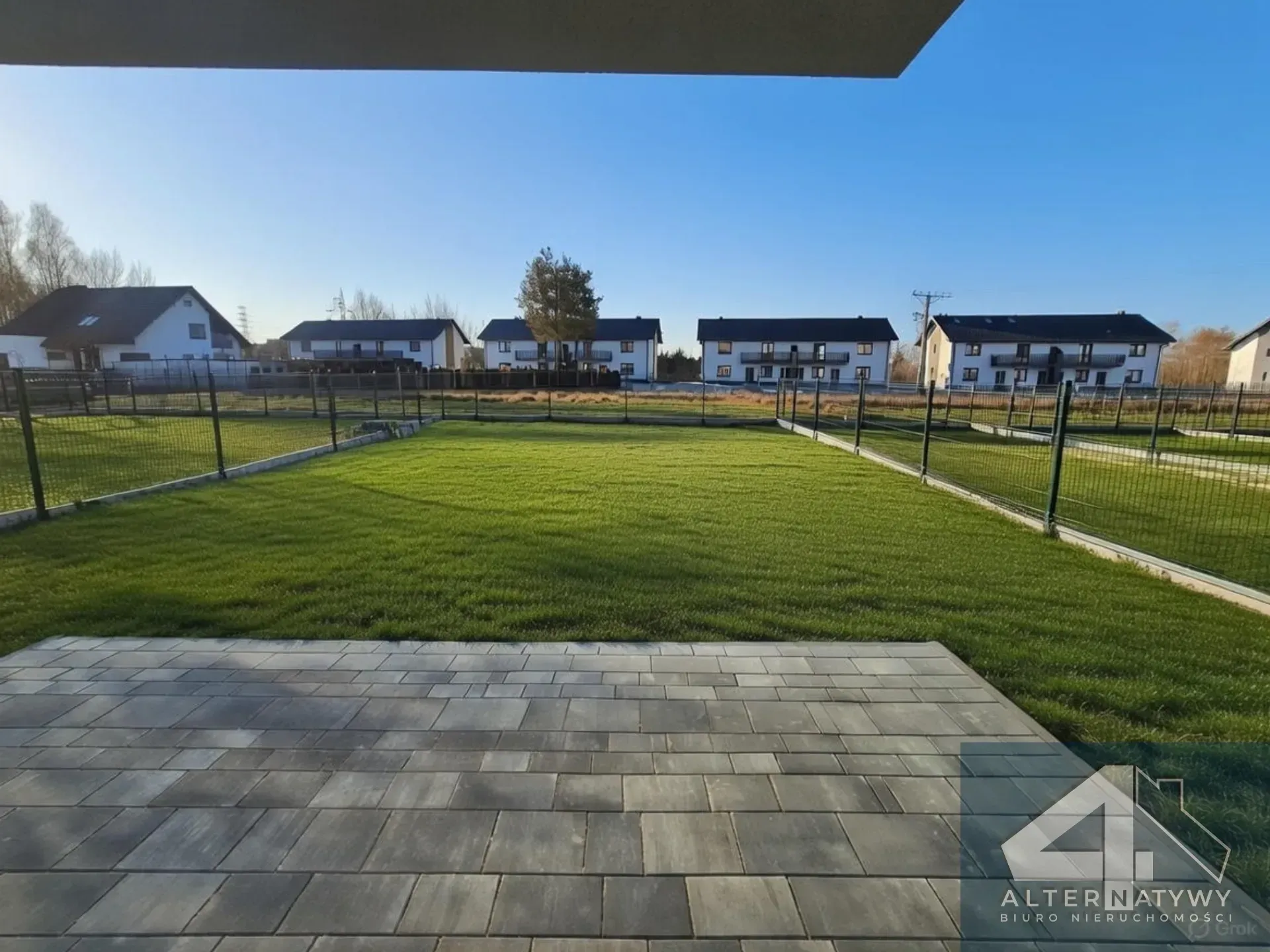 Bezczynszowy nowy apartament z ogródkiem 2