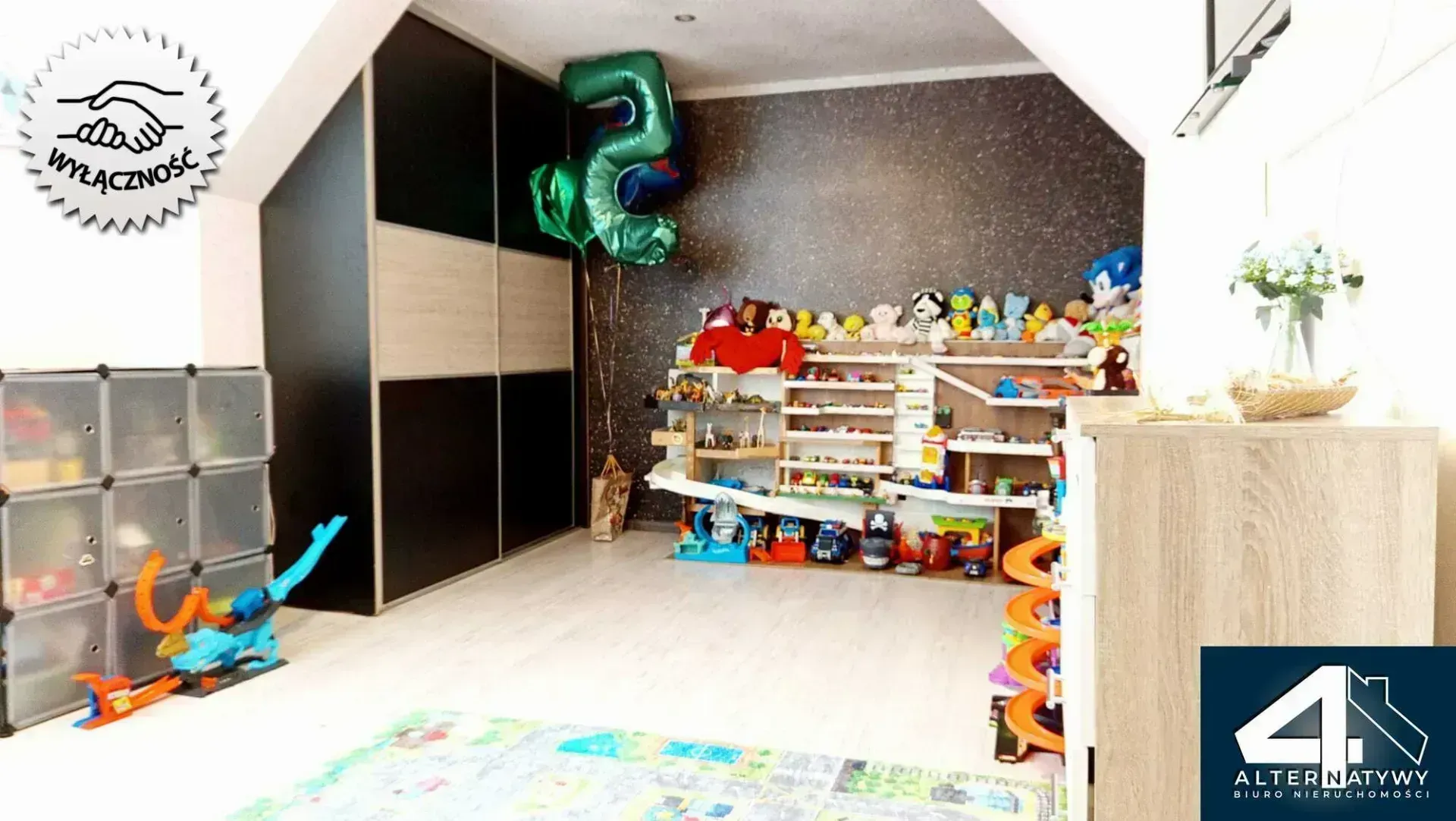 Urokliwy dom jednorodzinny z ogrodem - Bieruń. 35