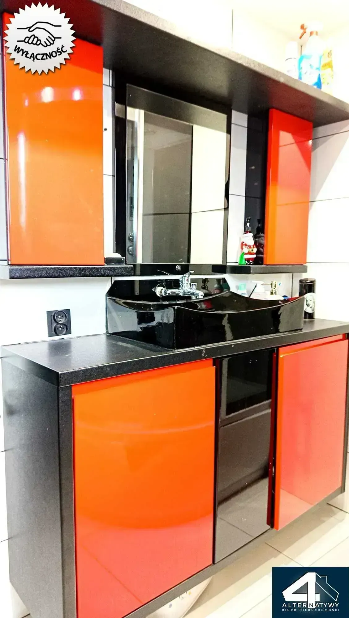 Urokliwy dom jednorodzinny z ogrodem - Bieruń. 43