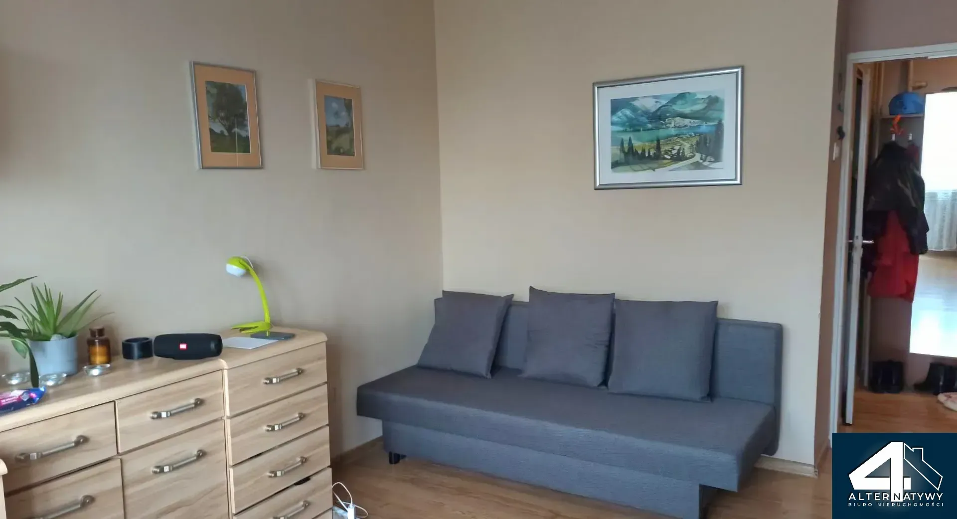 Prądnik Biały pokój z kuchnią 1