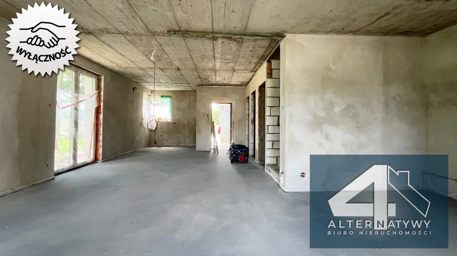 Atrakcyjny dom jednorodzinny dla rodziny 16