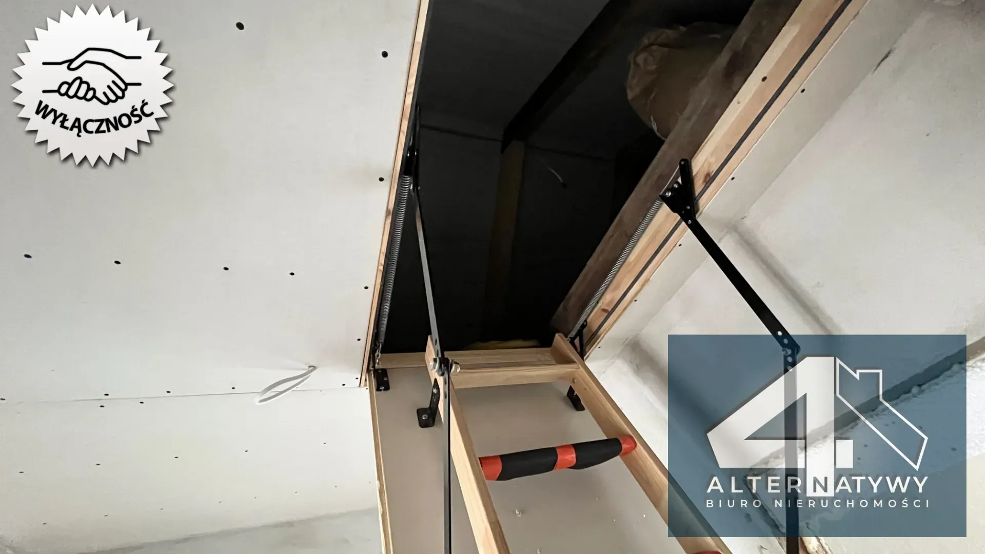 Atrakcyjny dom jednorodzinny dla rodziny 18