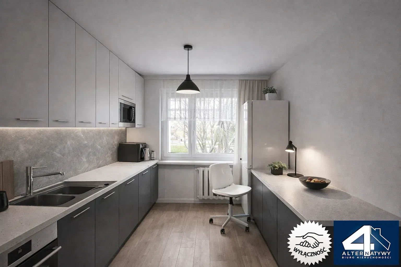 Telimeny: 2 pokoje + osobna kuchnia  + loggia 3