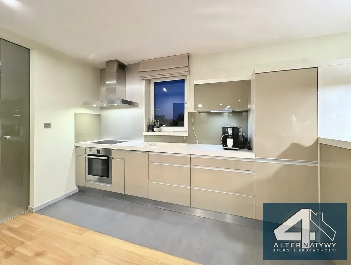 Dwa pokoje z opcją trzech w przyjemnym otoczeniu 9