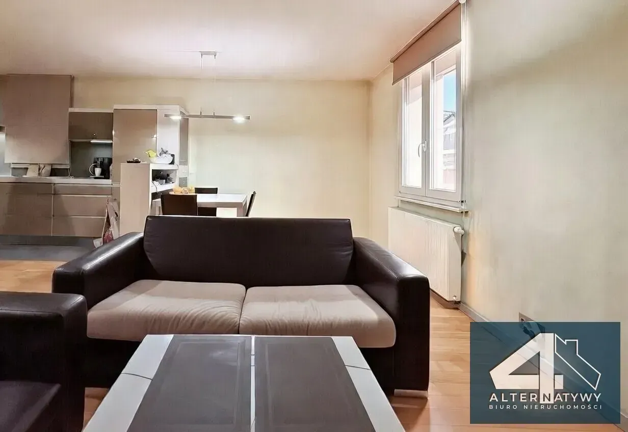 Przestronne mieszkanie w przyjemnym otoczeniu 9