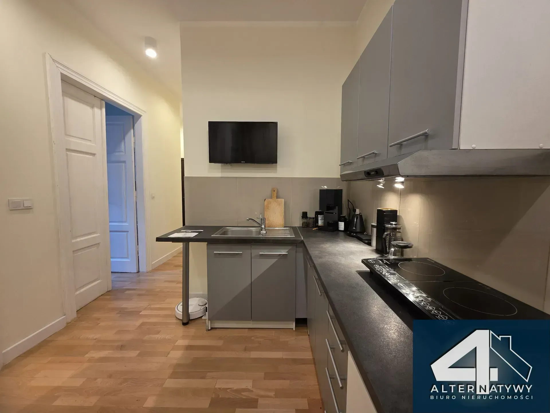 Gotowiec inwestycyjny  Stare Miasto  66m 2