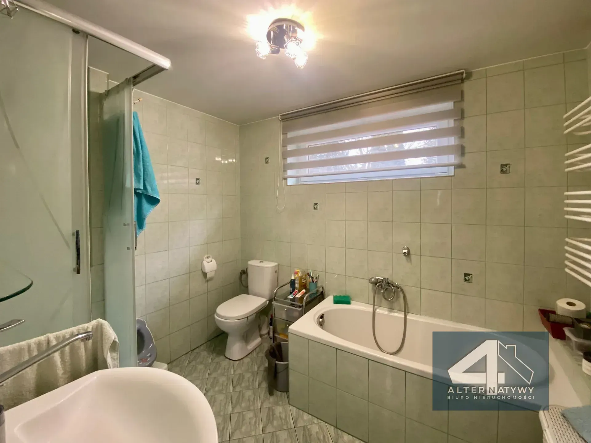 Okazja - dom z potencjałem. Do wejścia!! 3