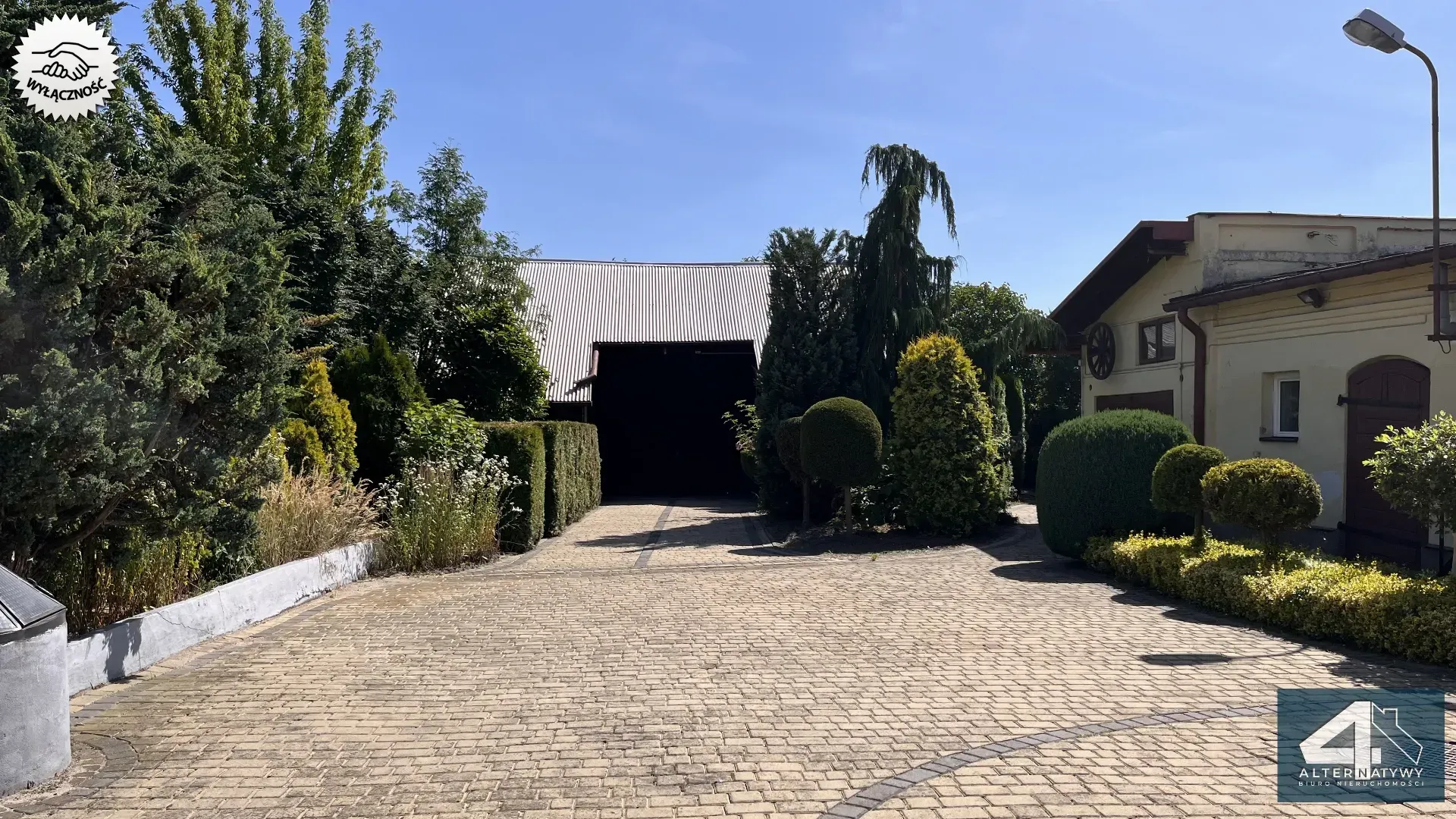 Dom na pięknej działce z dostępem do rzeki 3