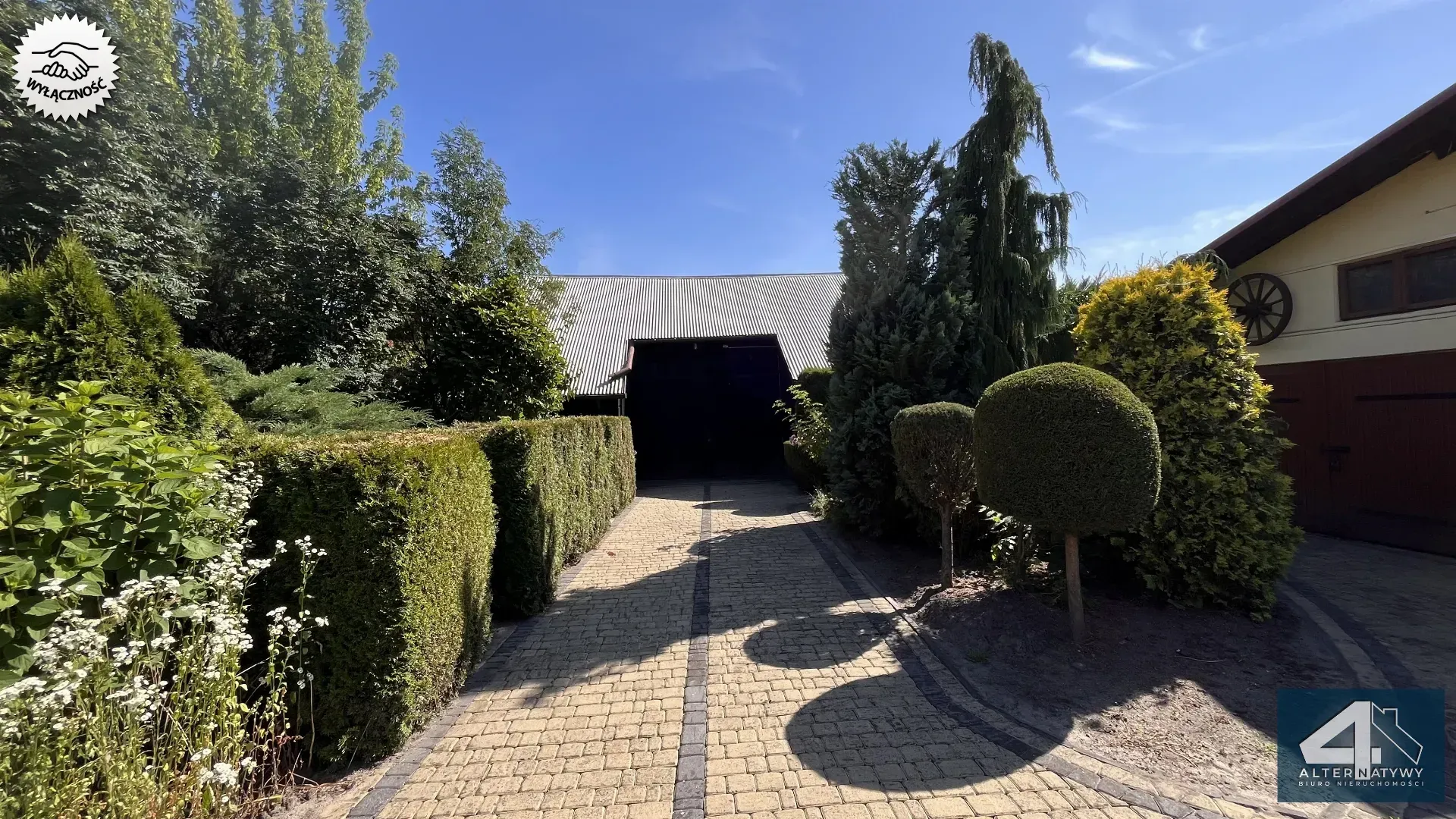 Dom na pięknej działce z dostępem do rzeki 4