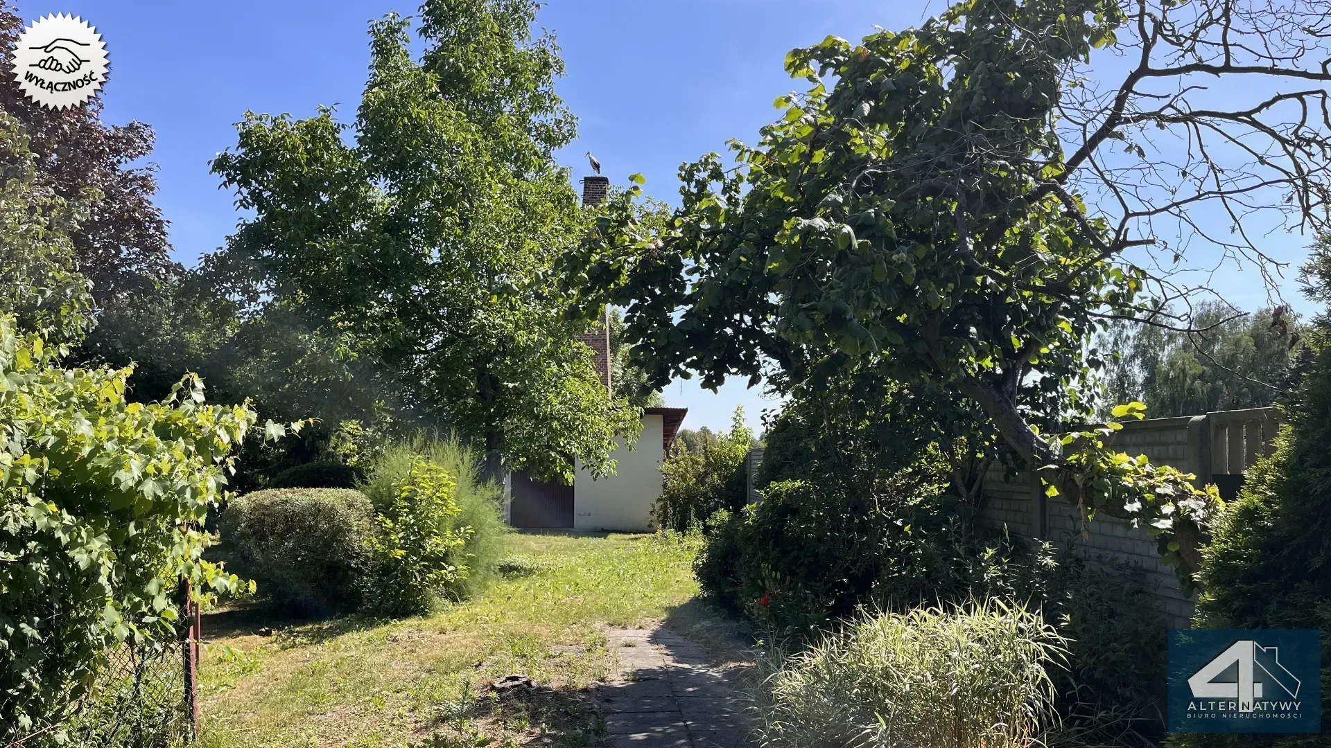 Dom na pięknej działce z dostępem do rzeki 7