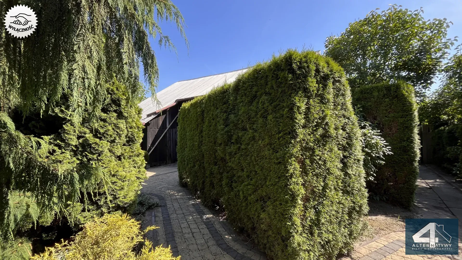 Dom na pięknej działce z dostępem do rzeki 10