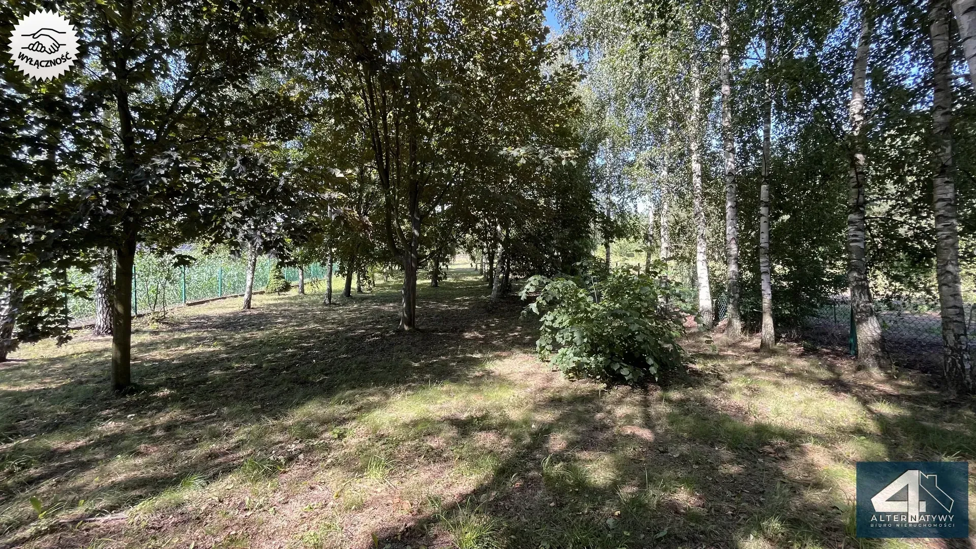 Dom na pięknej działce z dostępem do rzeki 12