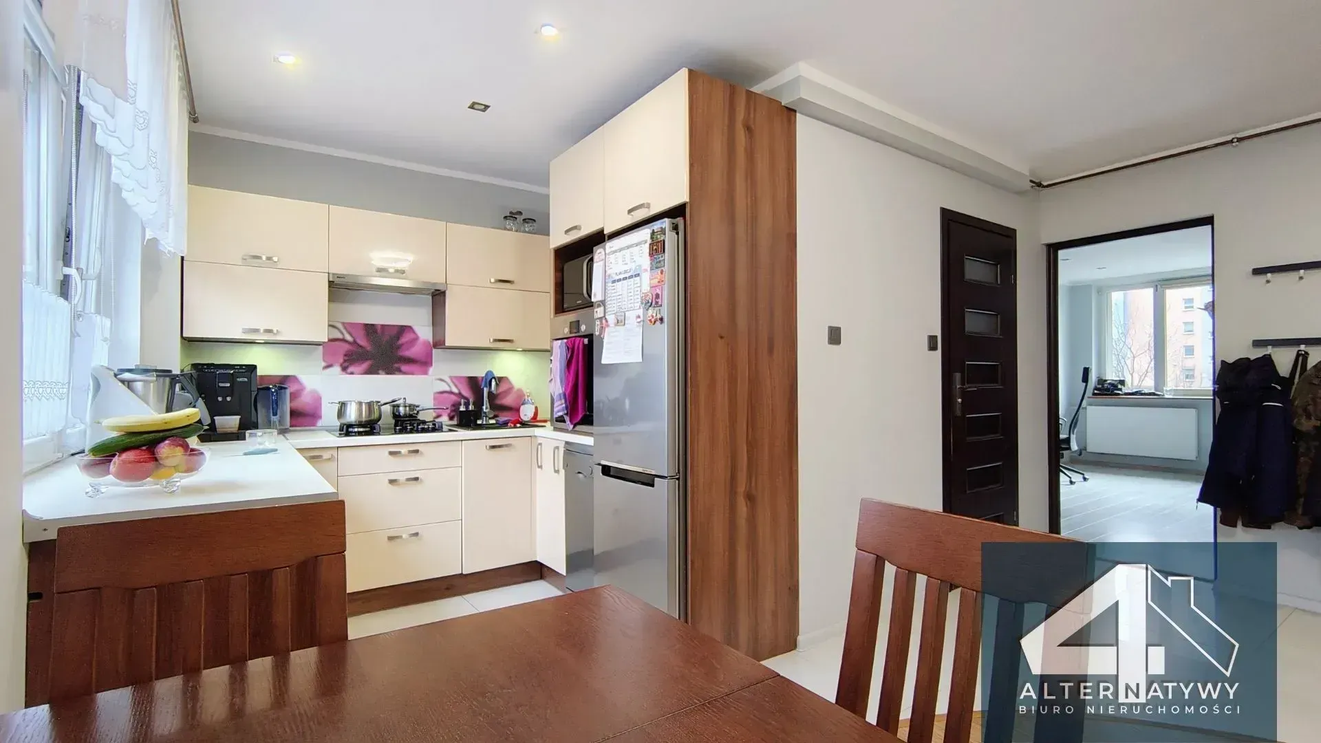 Wygodne M4 z pełnym wyposażeniem 3