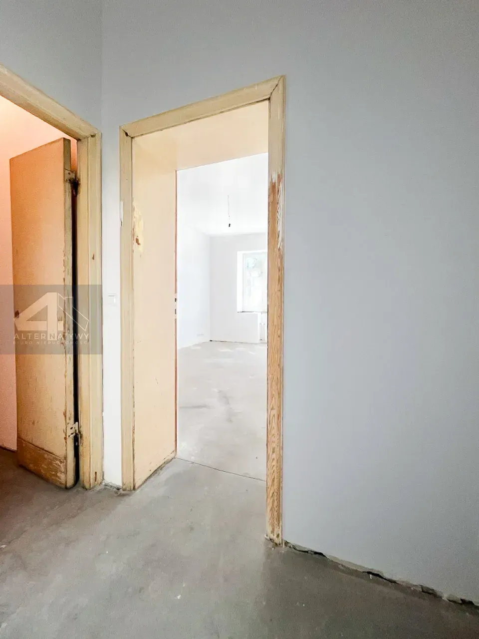 Blisko uczelni, przy Politechnice, do adaptacji 4