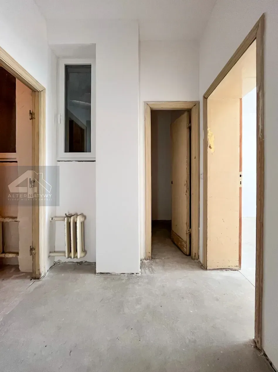 Blisko uczelni, przy Politechnice, do adaptacji 5