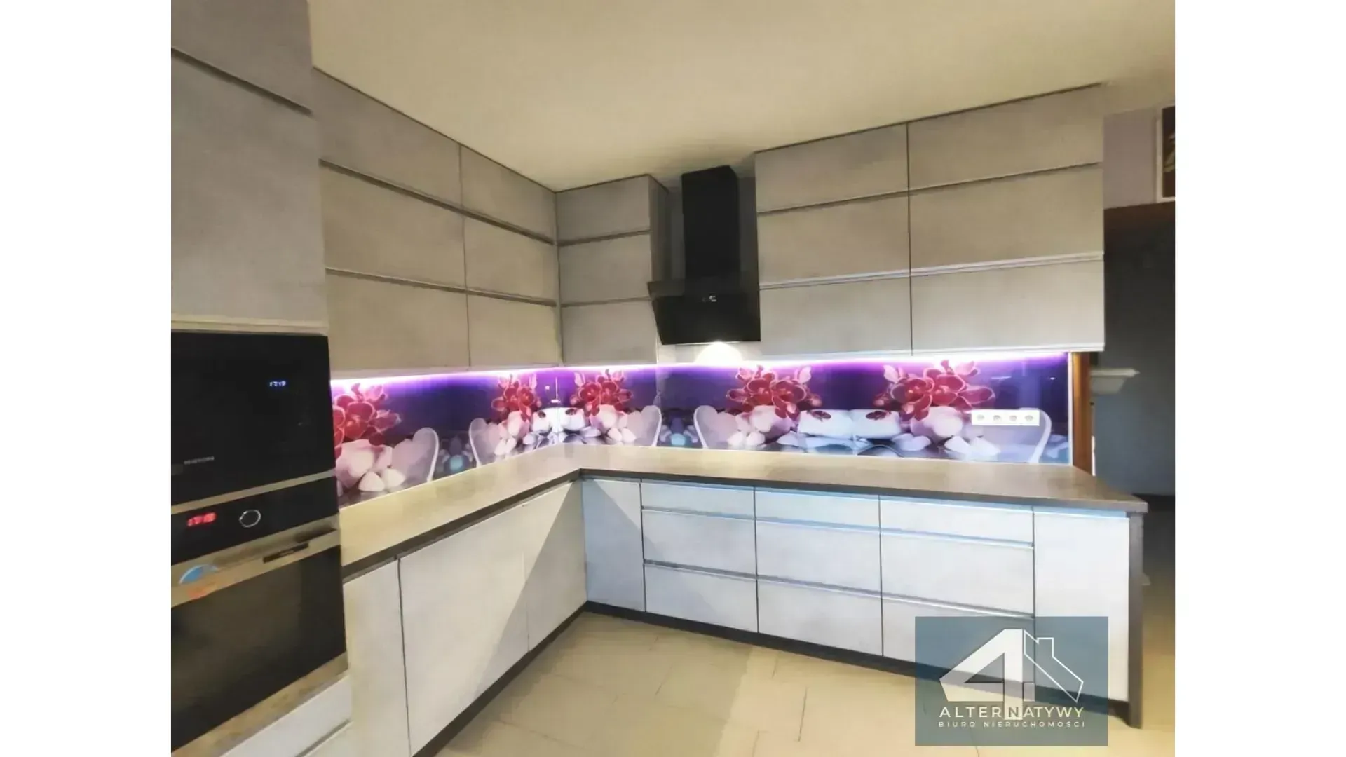 Niższa cena/ 3 sypialnie/ winda 4