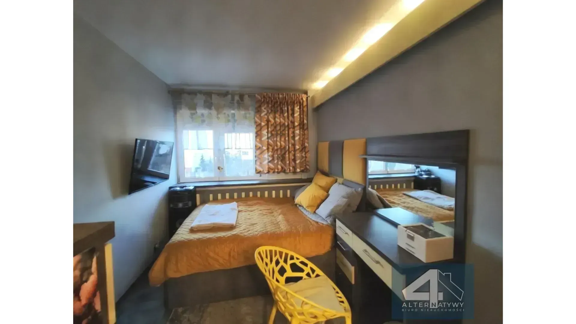 Niższa cena/ 3 sypialnie/ winda 8