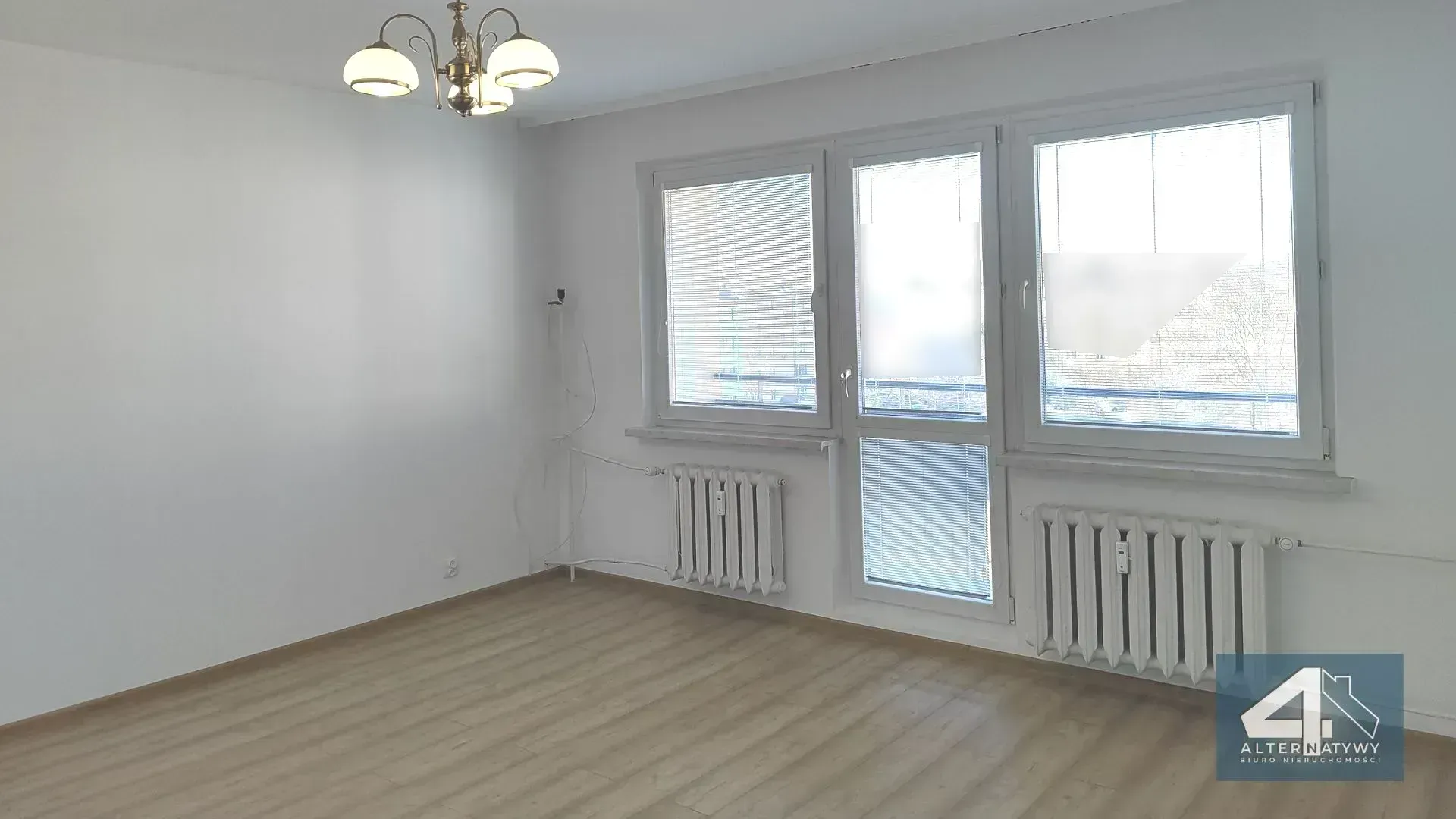 3 pokoje/ po remoncie/nowe drzwi 5