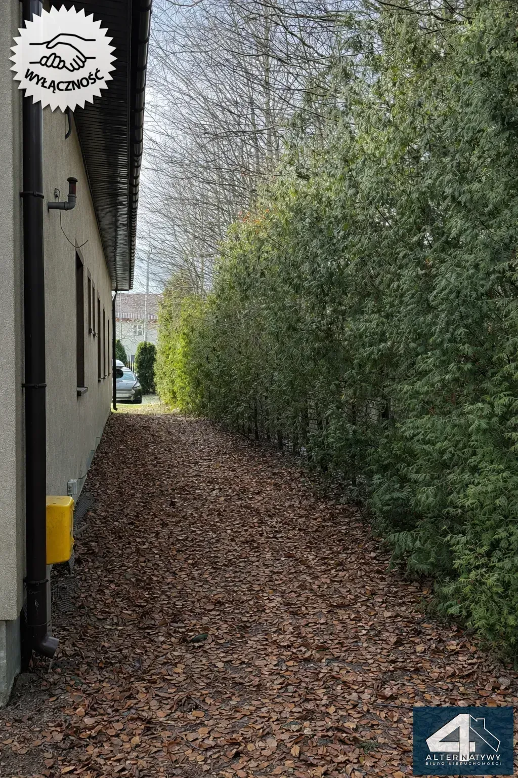 Showroom + biuro + magazyn przy A2 10