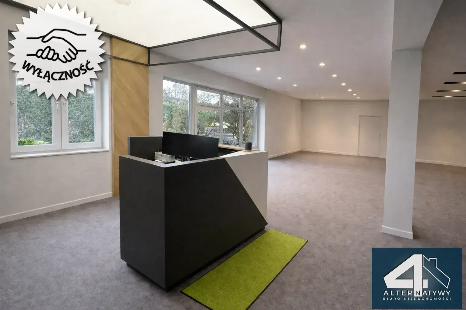 Showroom + biuro + magazyn przy A2 9