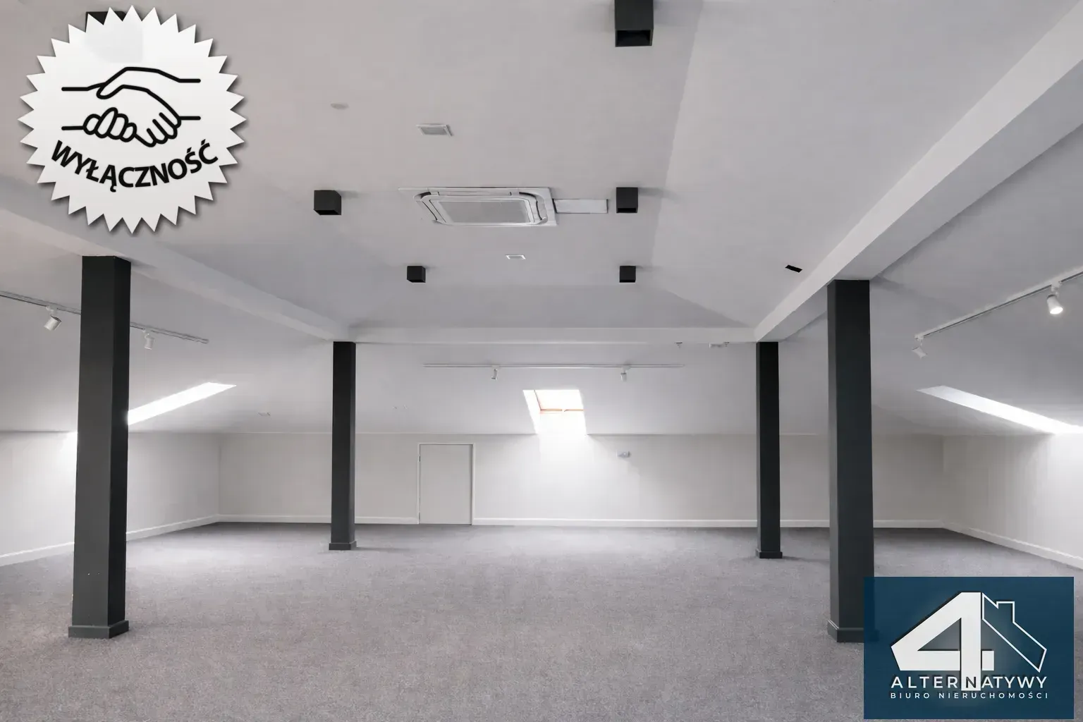 Showroom + biuro + magazyn przy A2 11