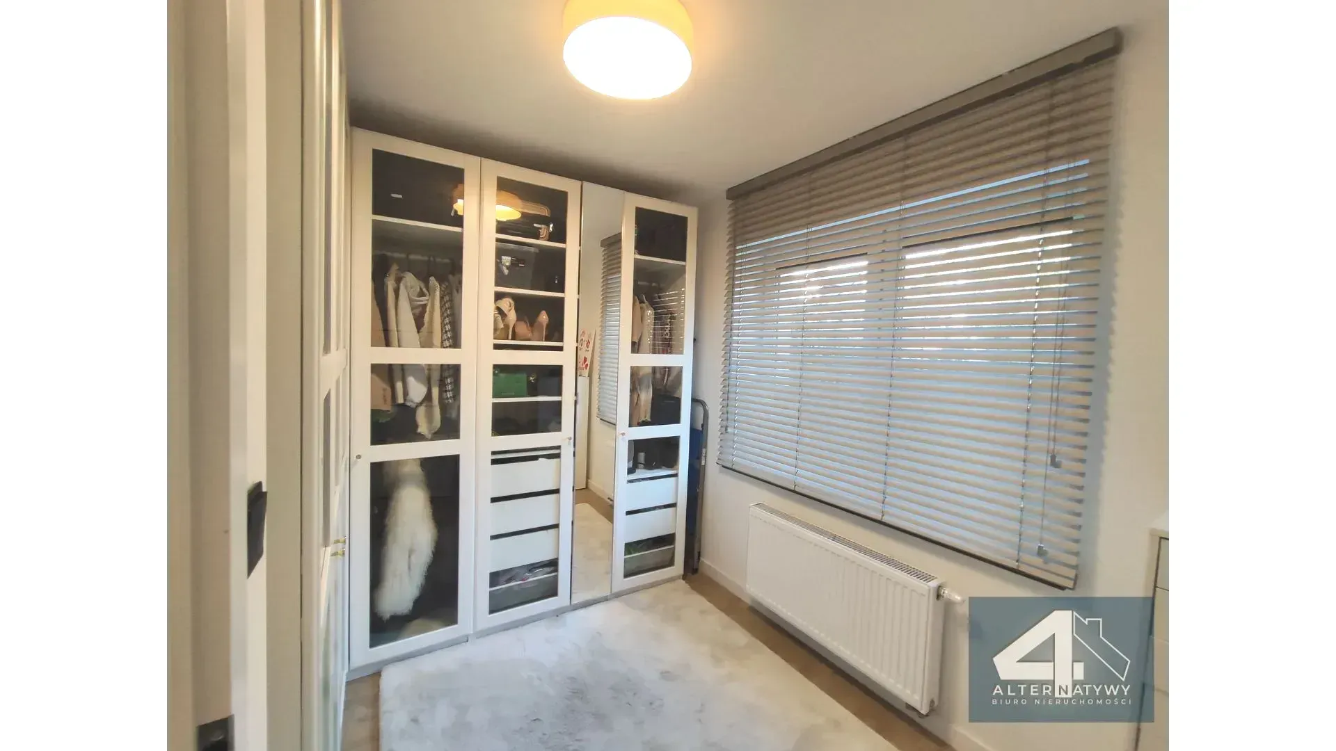 Dwupoziomowy apartament z dużym ogrodem 5