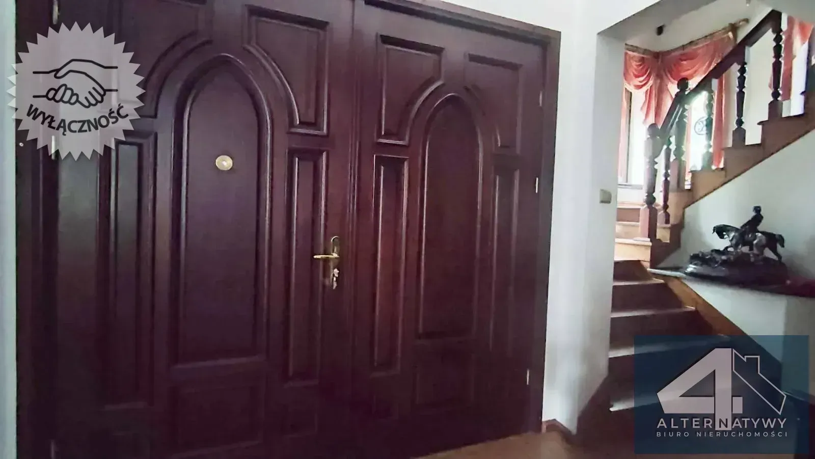 Willa z basenem i widokiem, 8 pokoi, Myślenice 18