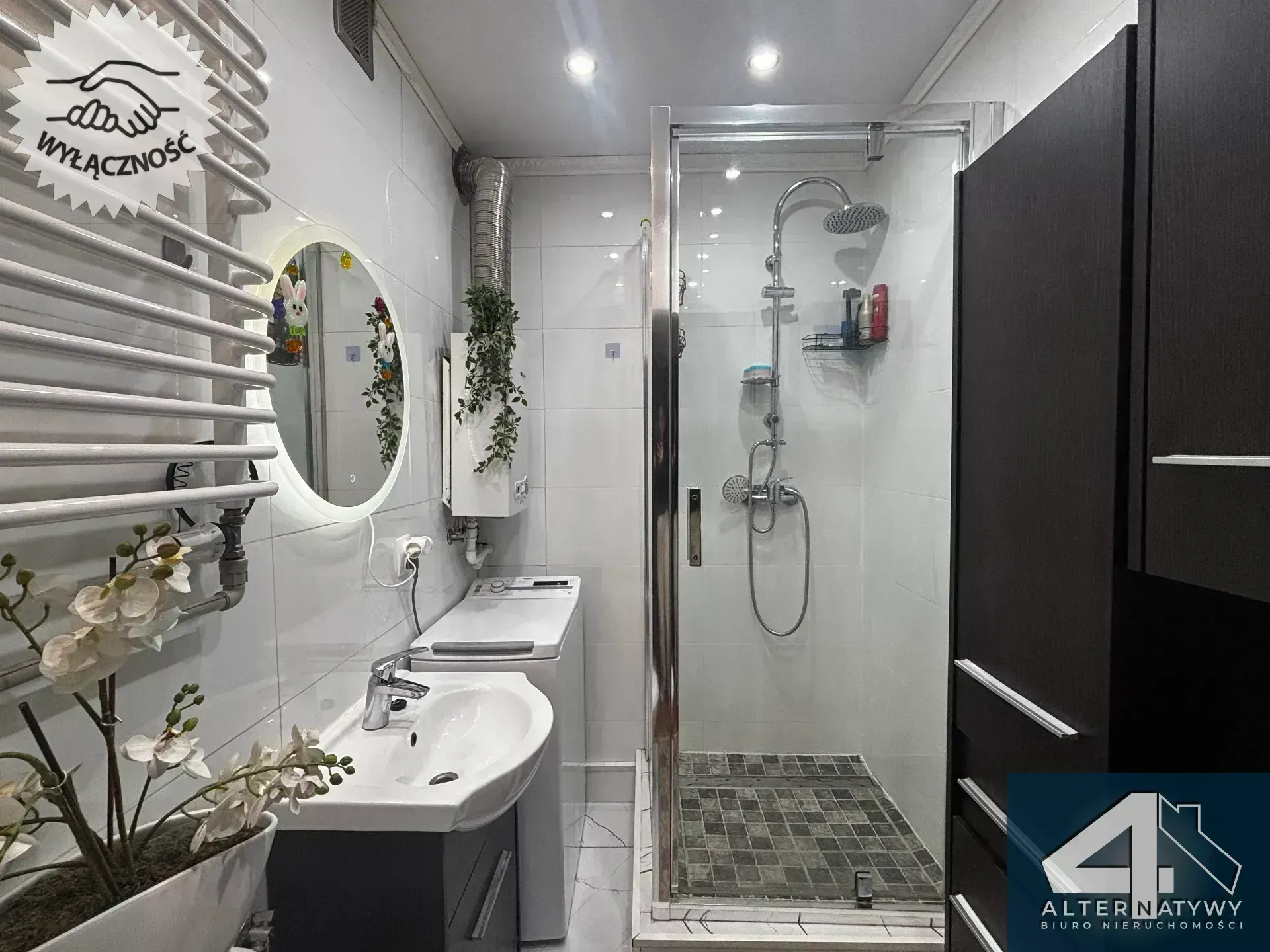 Urokliwe mieszkanie na pierwszym piętrze 15