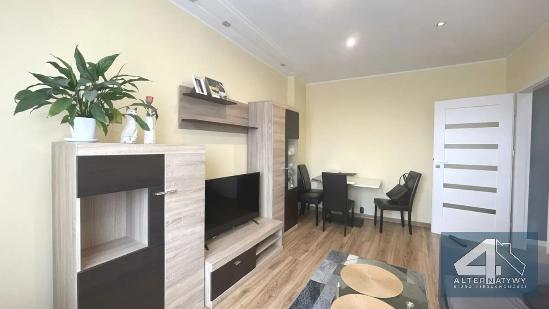 2 pokoje 40m²|Do wprowadzenia| Umeblowane 2