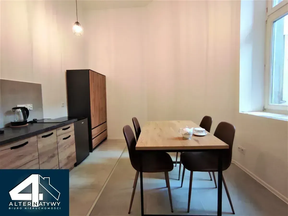 Kawalerka z andresolą przy Manufakturze 3