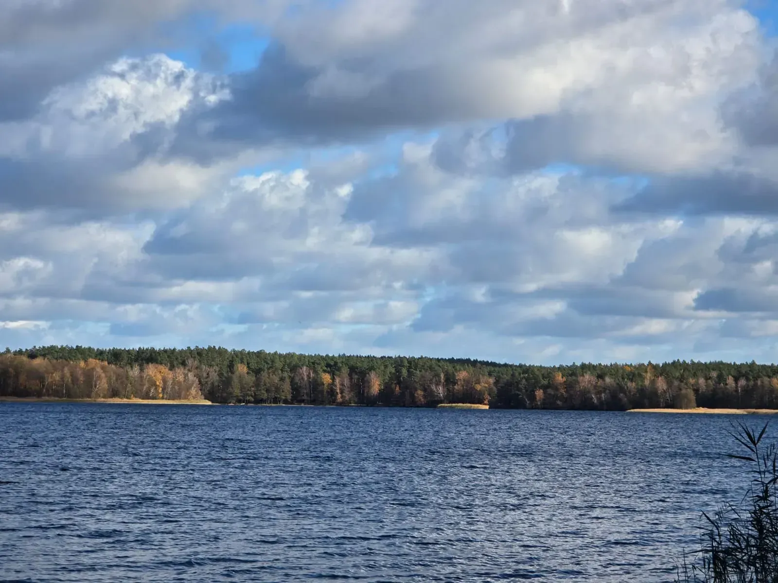 Dom nad malowniczym jeziorem 9