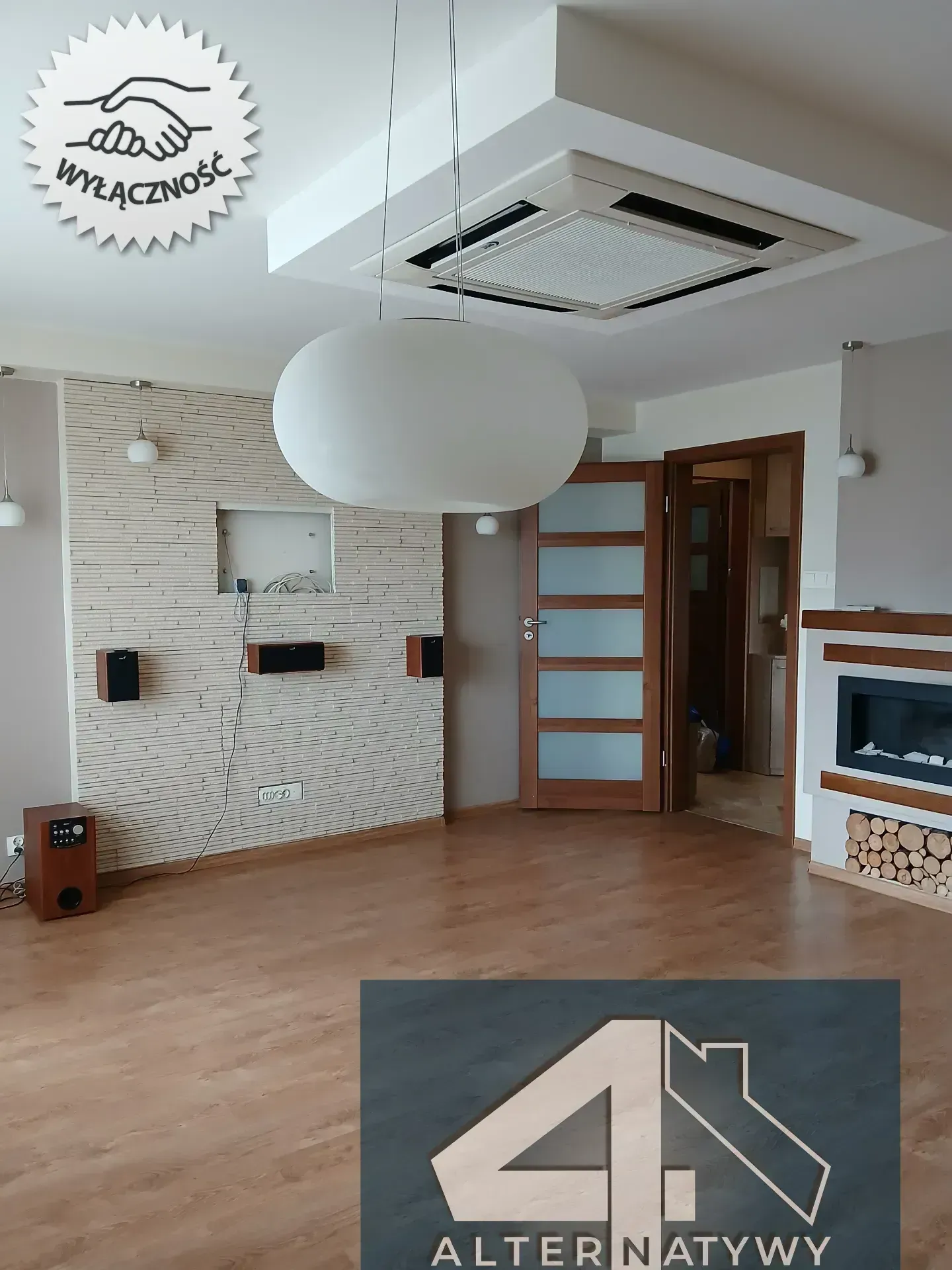 Duże mieszkanie w pięknej okolicy. 2