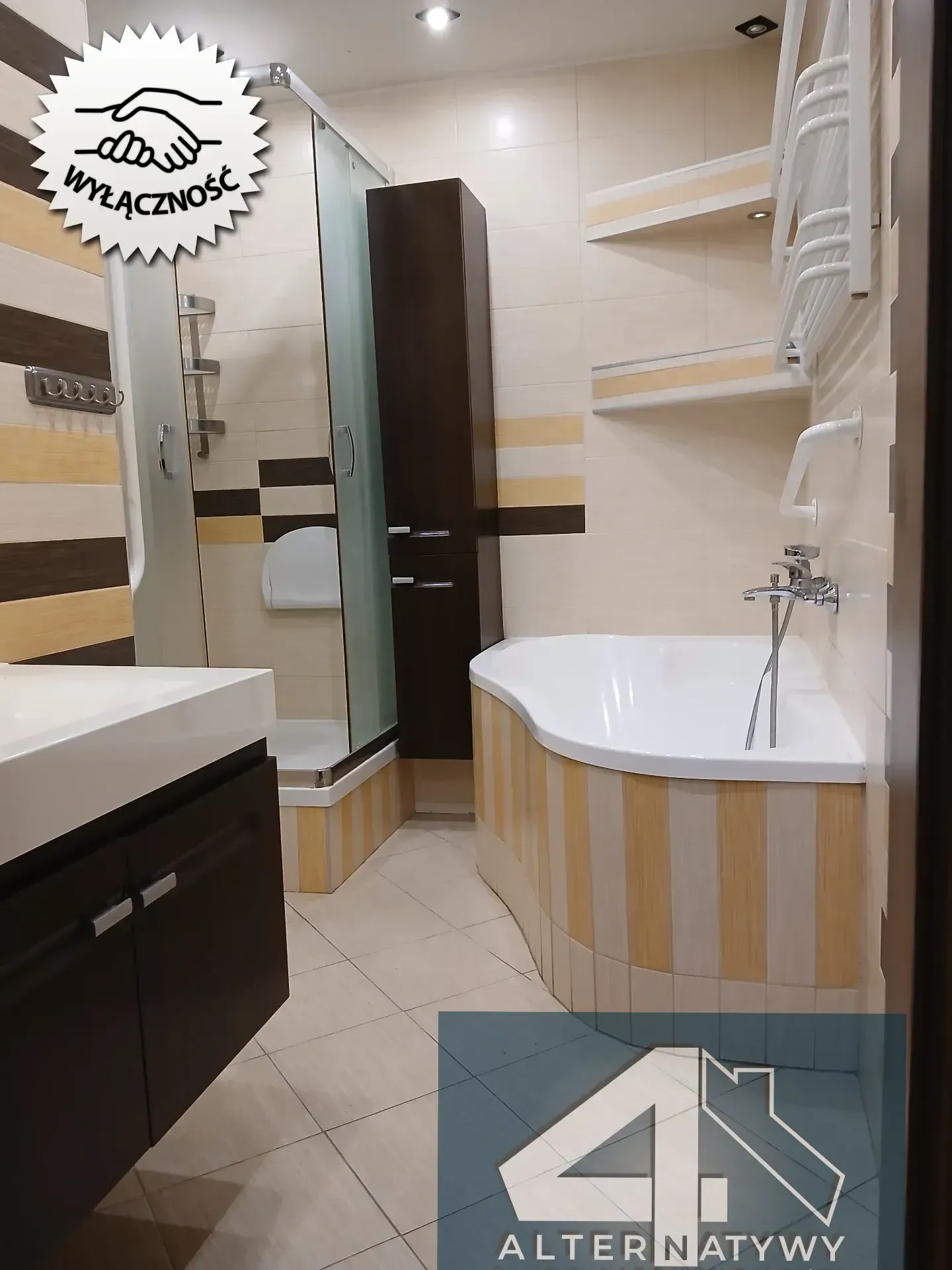 Duże mieszkanie w pięknej okolicy. 3