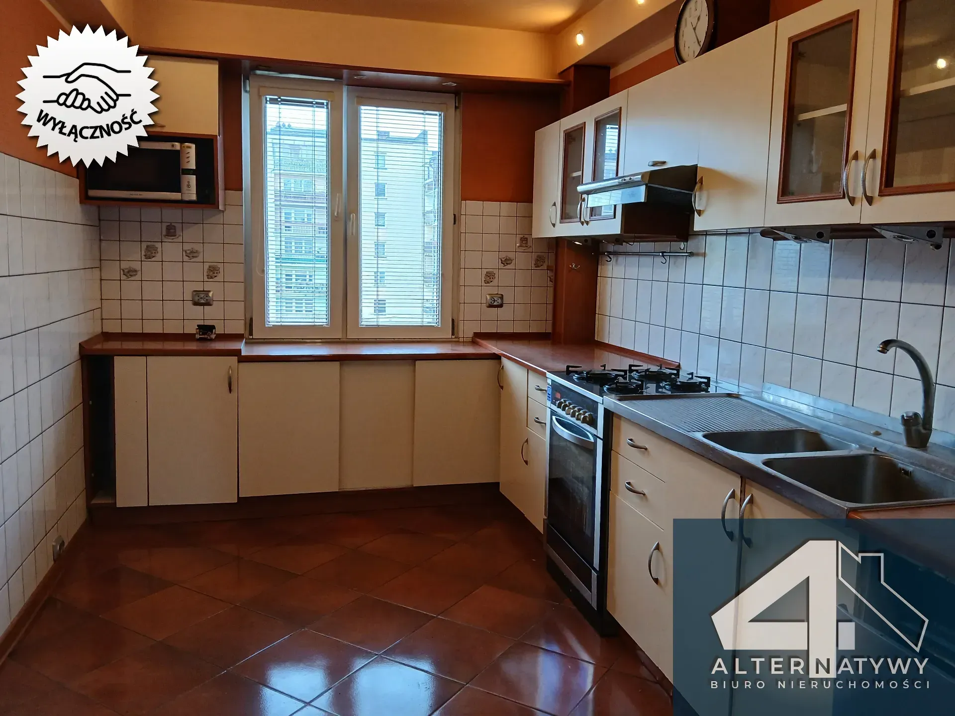 Duże mieszkanie w pięknej okolicy. 5