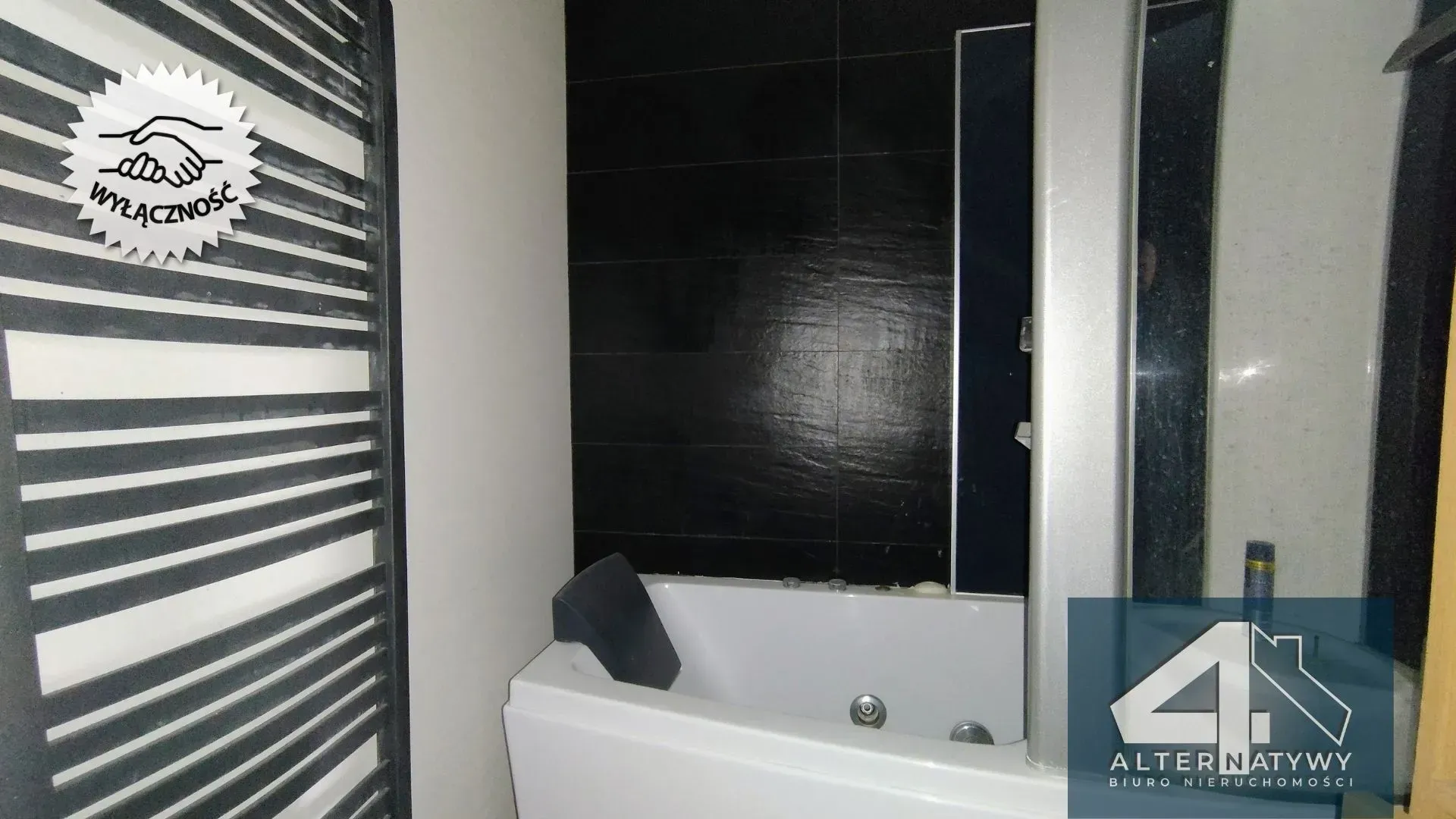 65 m², 3 pokoje z balkonem M4 dla rodziny 10