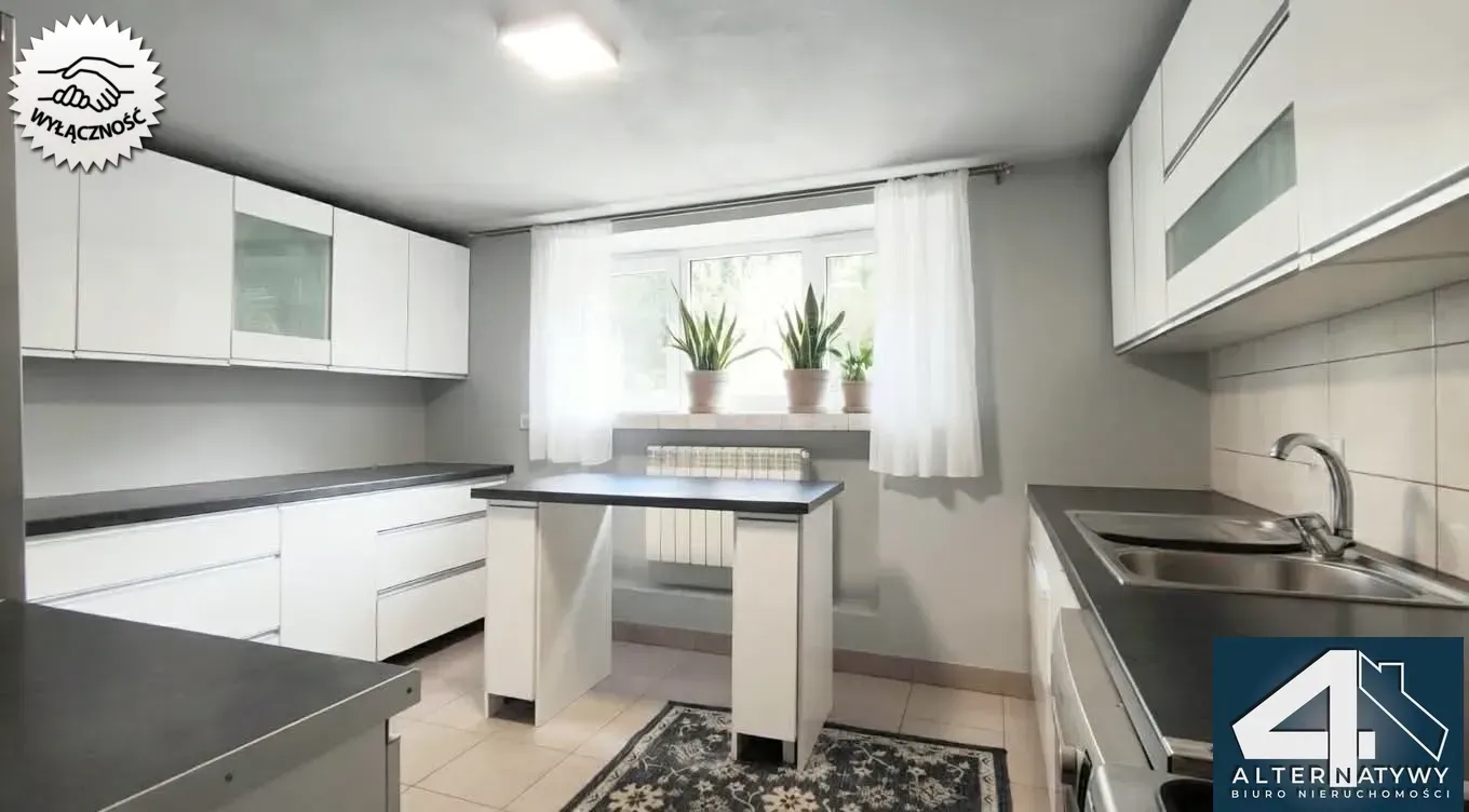 Piękny dom z potencjałem inwestycyjnym 12