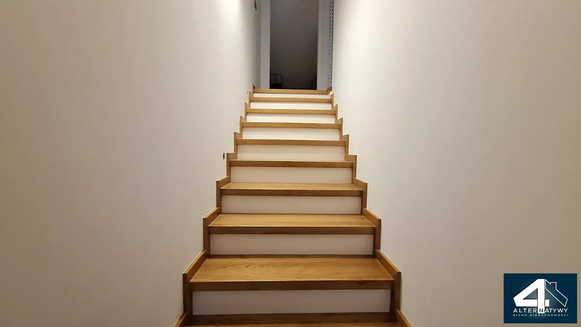 Rączna, Liszki,  Dom 4 pokoje, ogródek 7