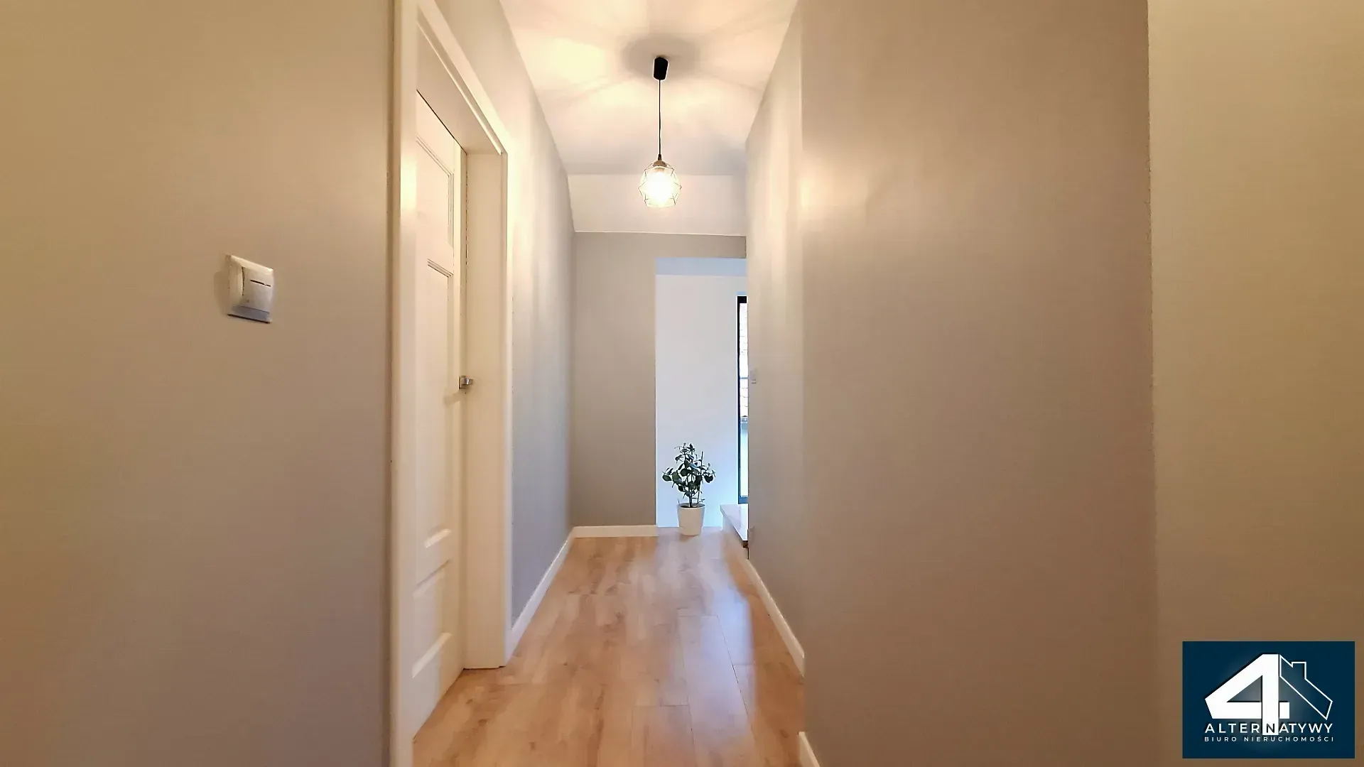 Rączna, Liszki,  Dom 4 pokoje, ogródek 10