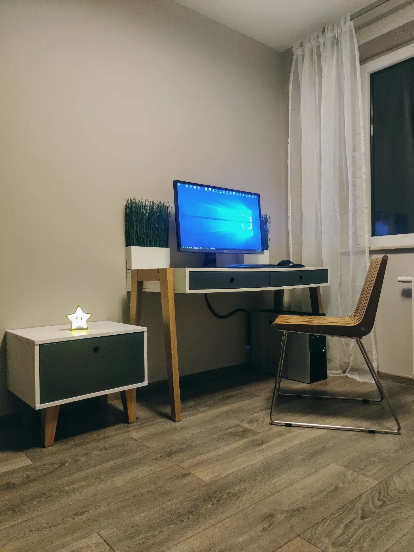 Piękne 2- poziomowe z ogródkiem 11