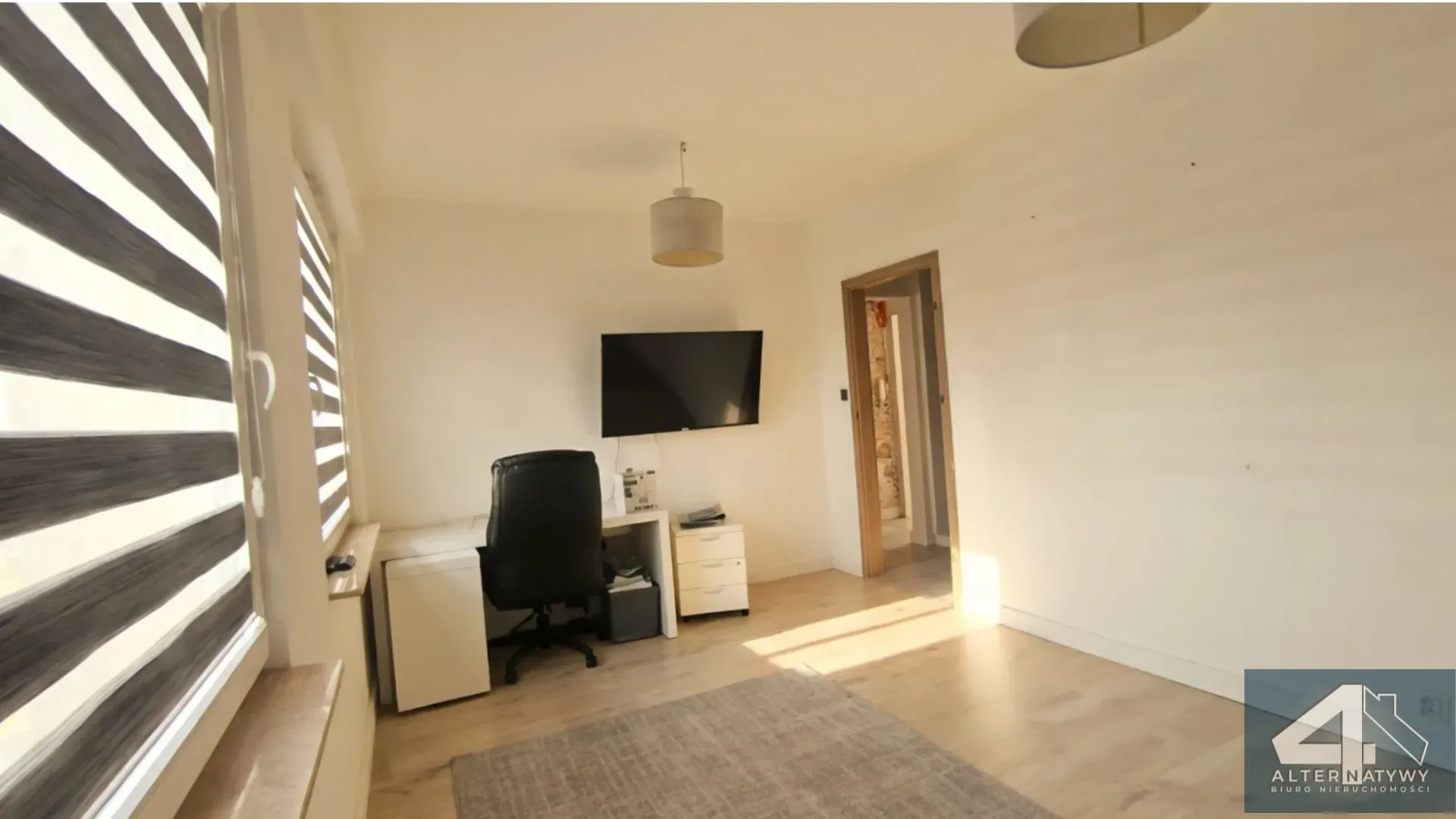 3 pokoje | do odświeżenia| | 69,33 m² 3