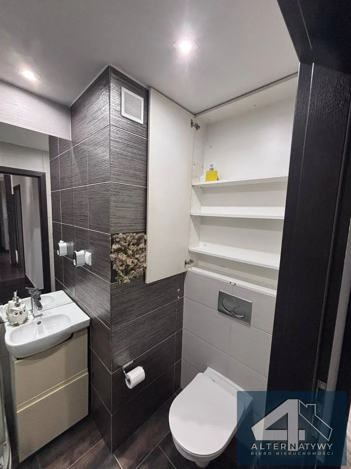 4 pokoje +kuchnia +balkon, Trzebińska, 72m 10