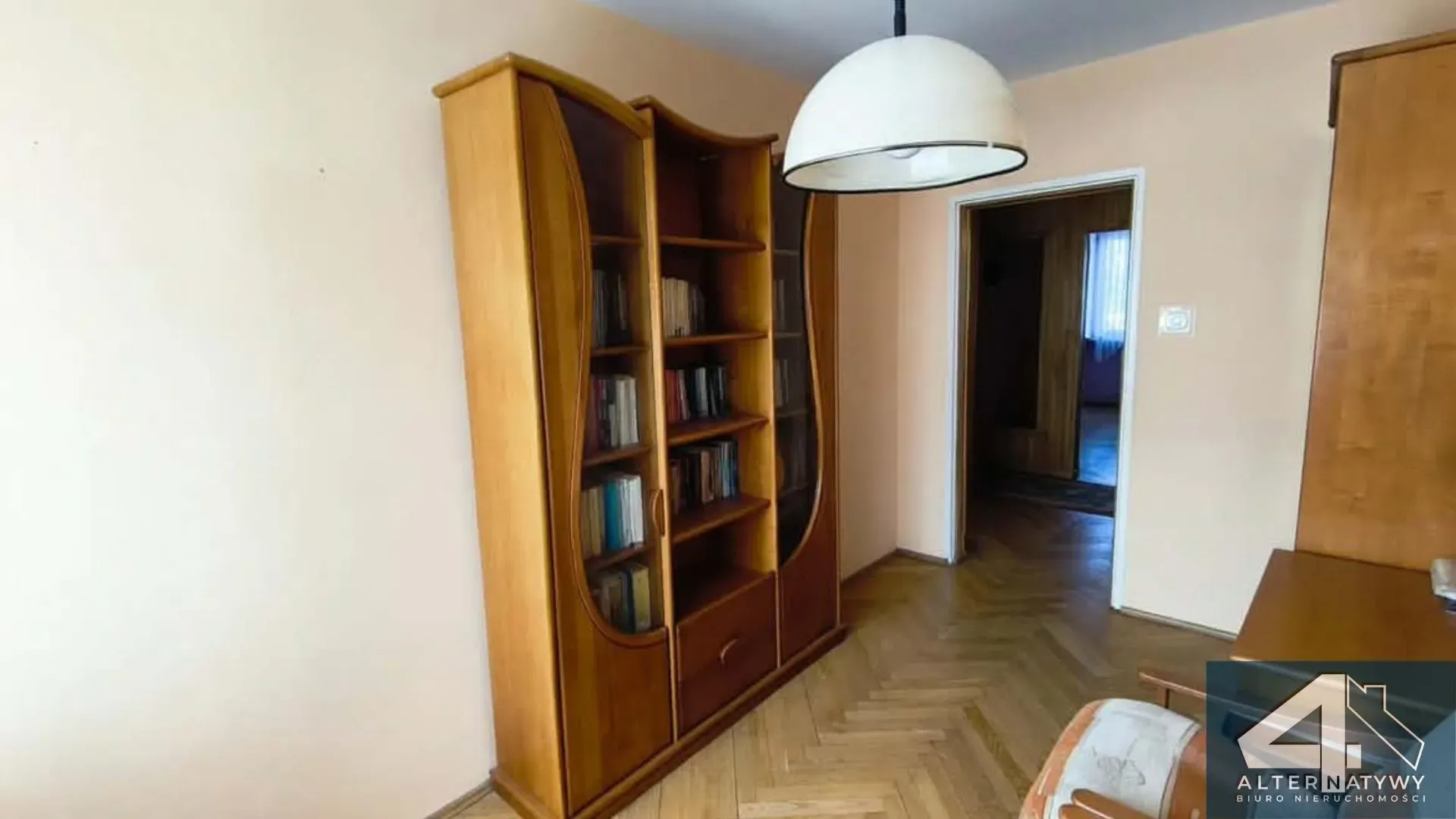 M4| 1 Piętro| Centrum miasta| Spokojna okolica 9