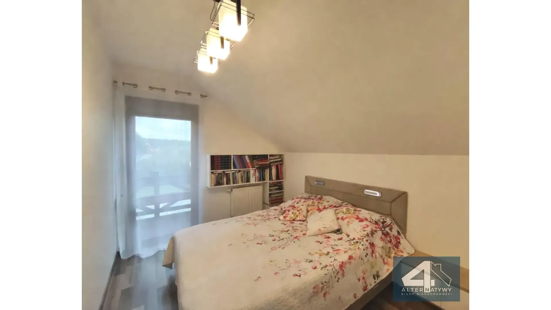 Zadbany, piętrowy dom/100 m²/Wierzeje 4